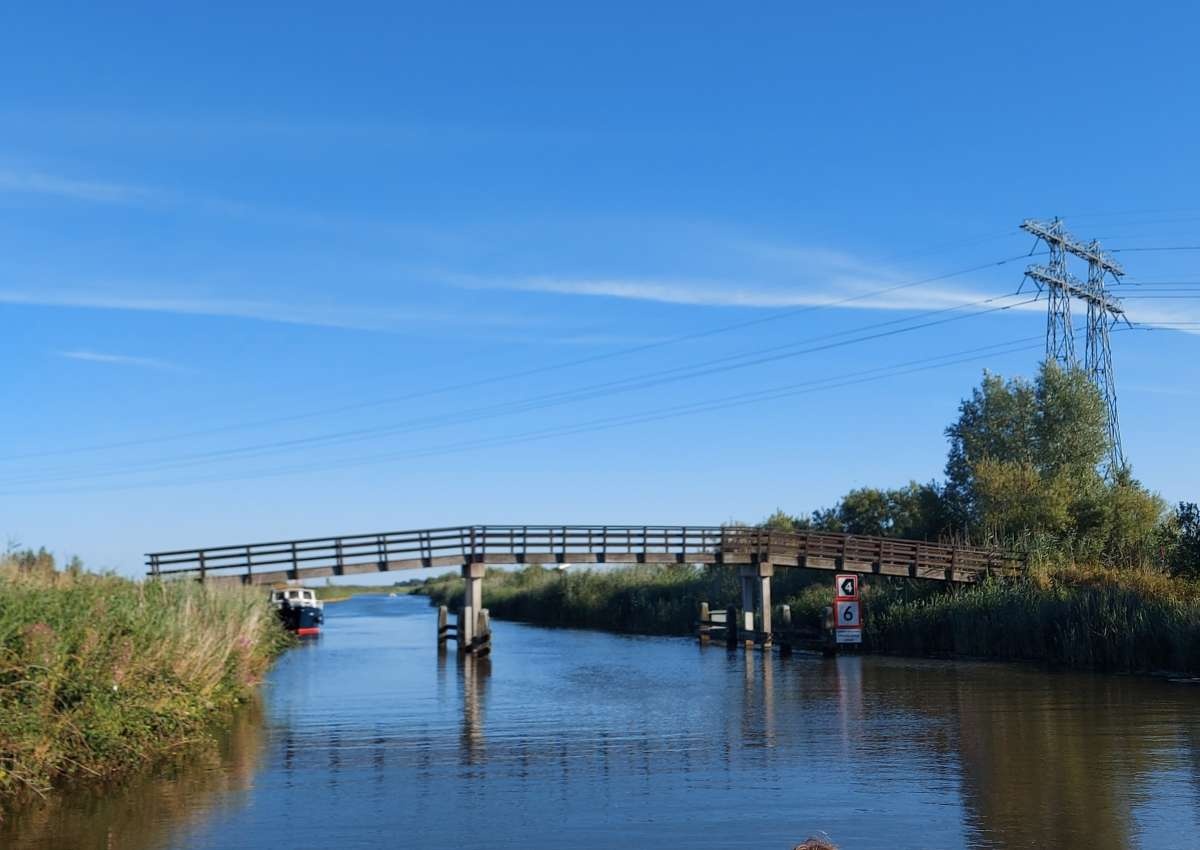 Haren, fietsbrug - Bridge in de buurt van Midden-Groningen