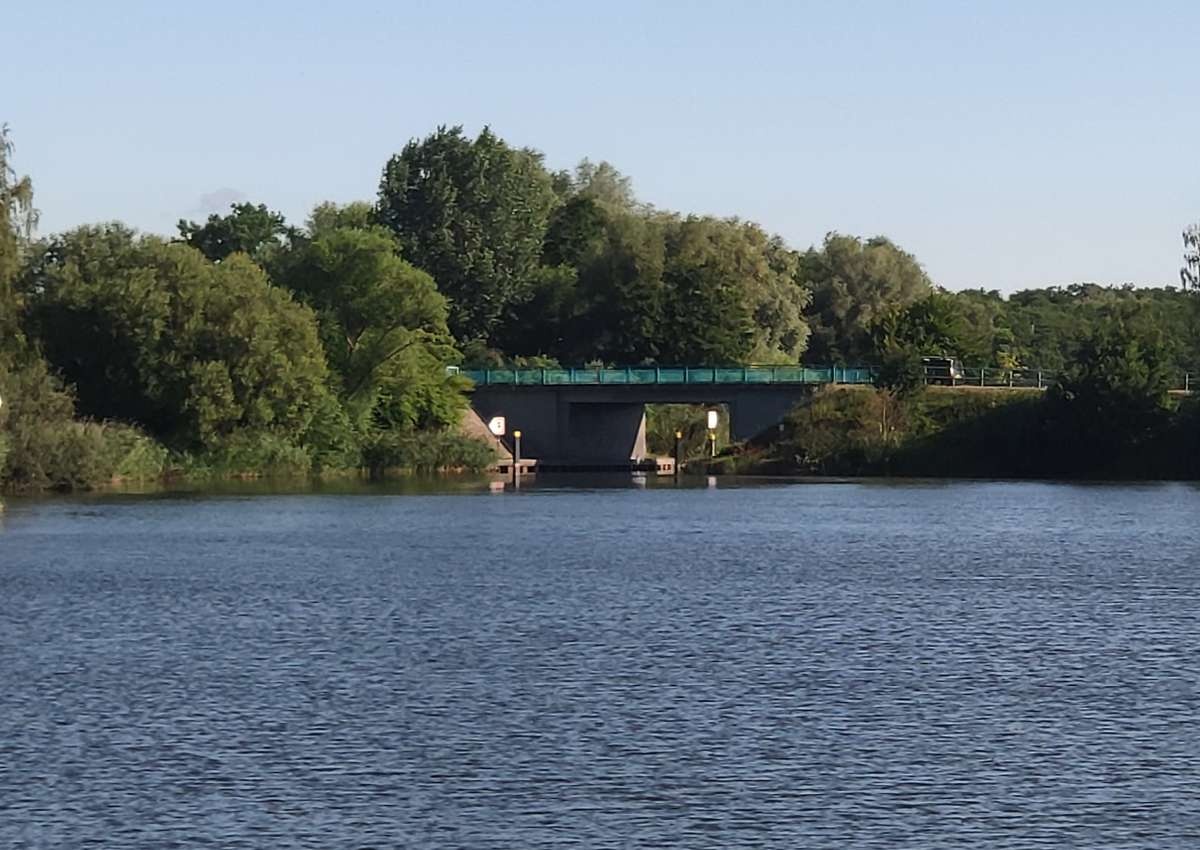 Vipperow Brücke - Navinfo in de buurt van Südmüritz