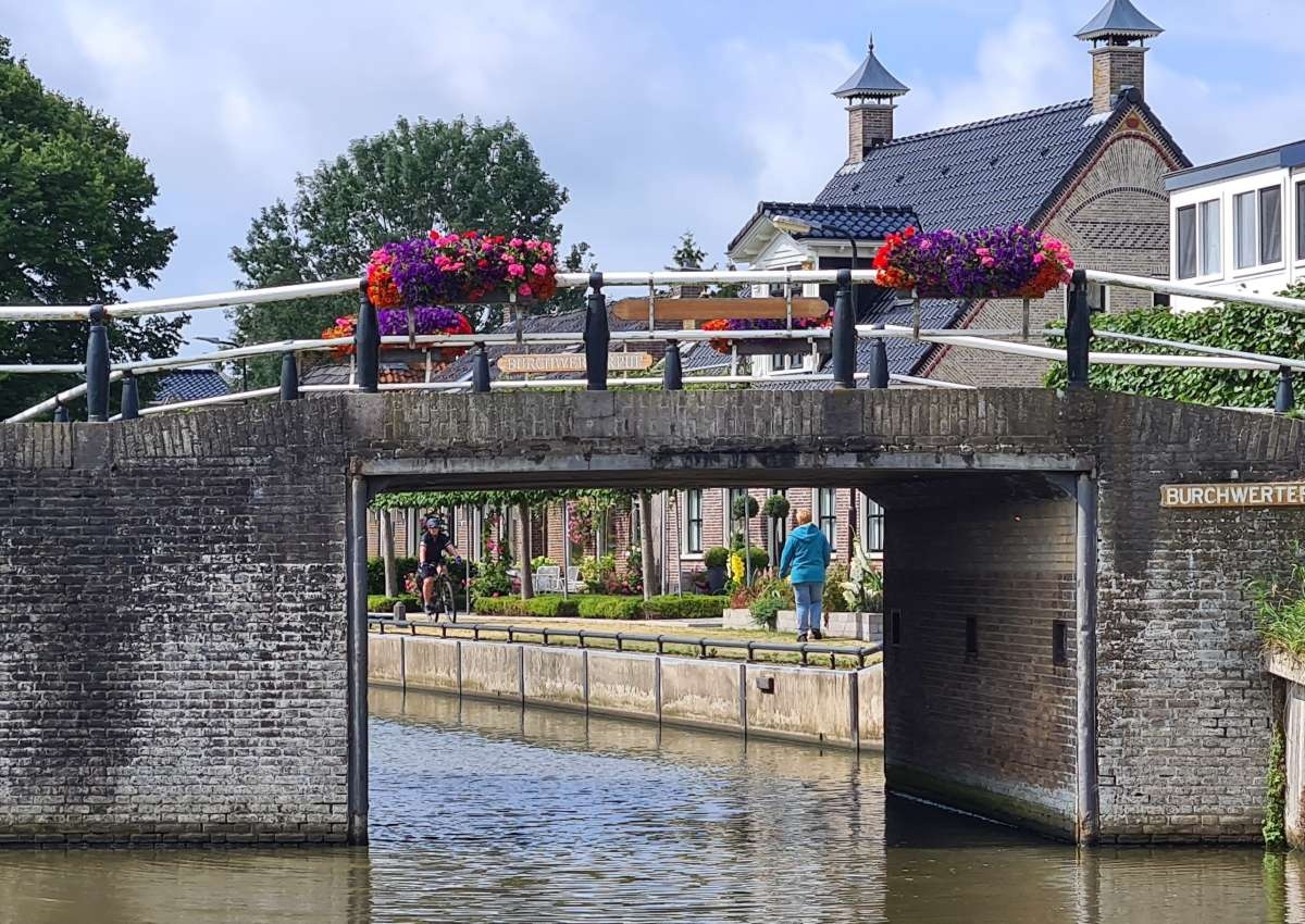 Burgwerderpijp, brug - Bridge in de buurt van Súdwest-Fryslân (Burgwerd)
