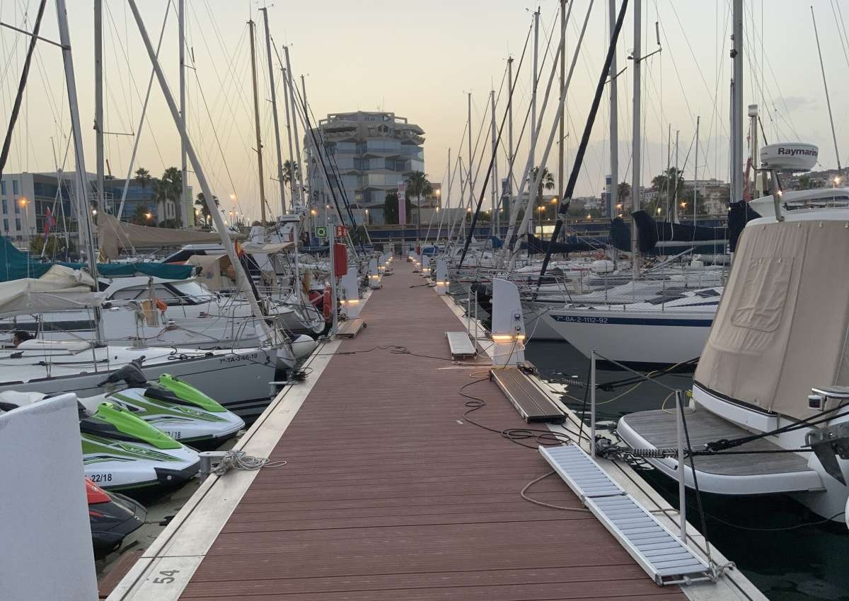 Puerto Deportivo de Tarragona - Jachthaven in de buurt van Tarragona (Torreforta)