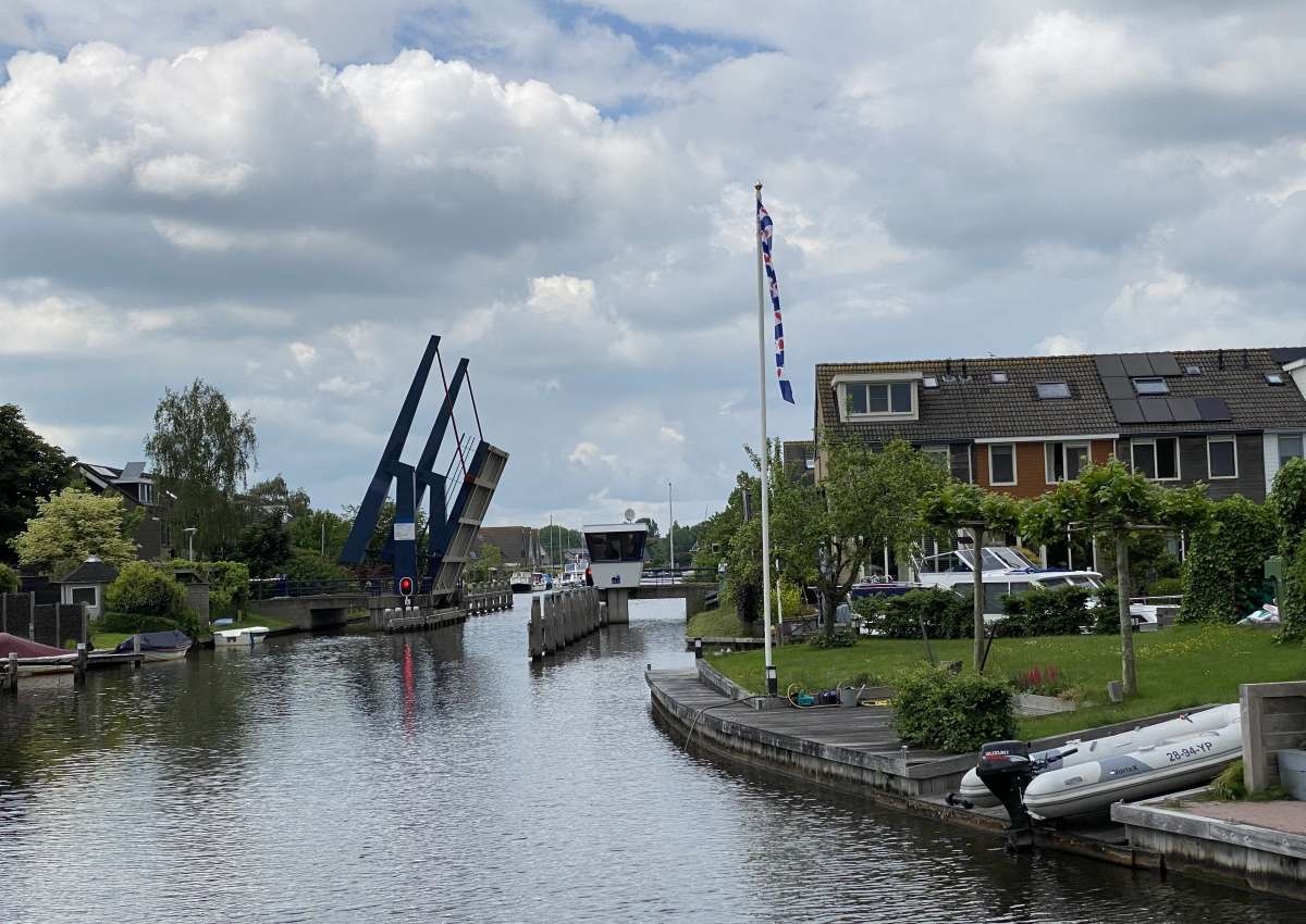 Weidlanbrege (Leppedijkbrug ) - Bridge in de buurt van Heerenveen (Akkrum)