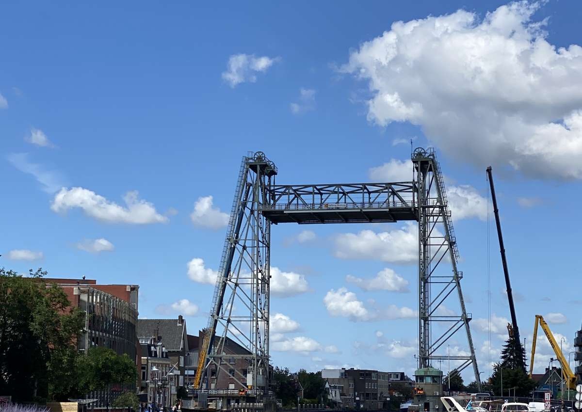 Hefbrug Boskoop - Bridge in de buurt van Alphen aan den Rijn (Boskoop)