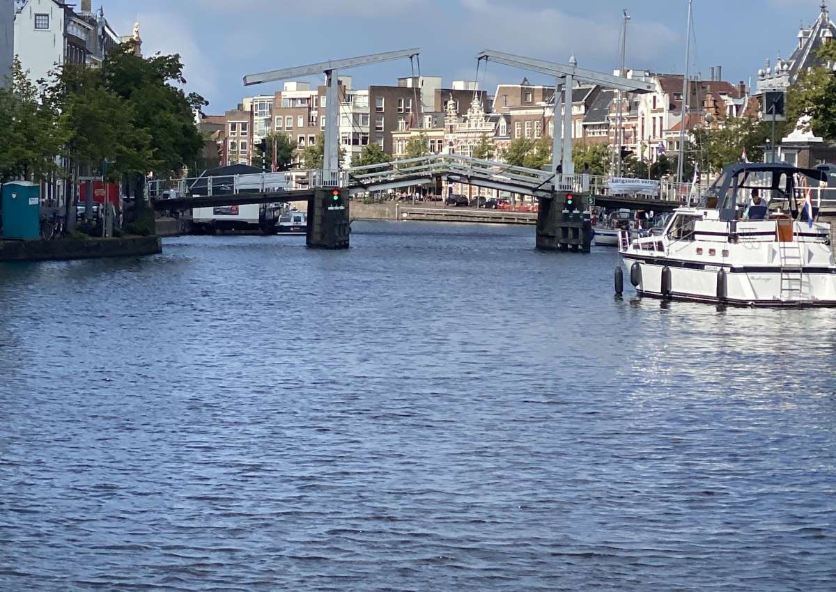 Gravestenenbrug - Bridge in de buurt van Haarlem