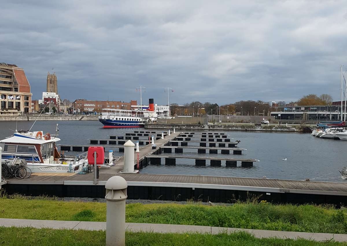 Port du Bassin de la Marine - Marina près de Dunkerque