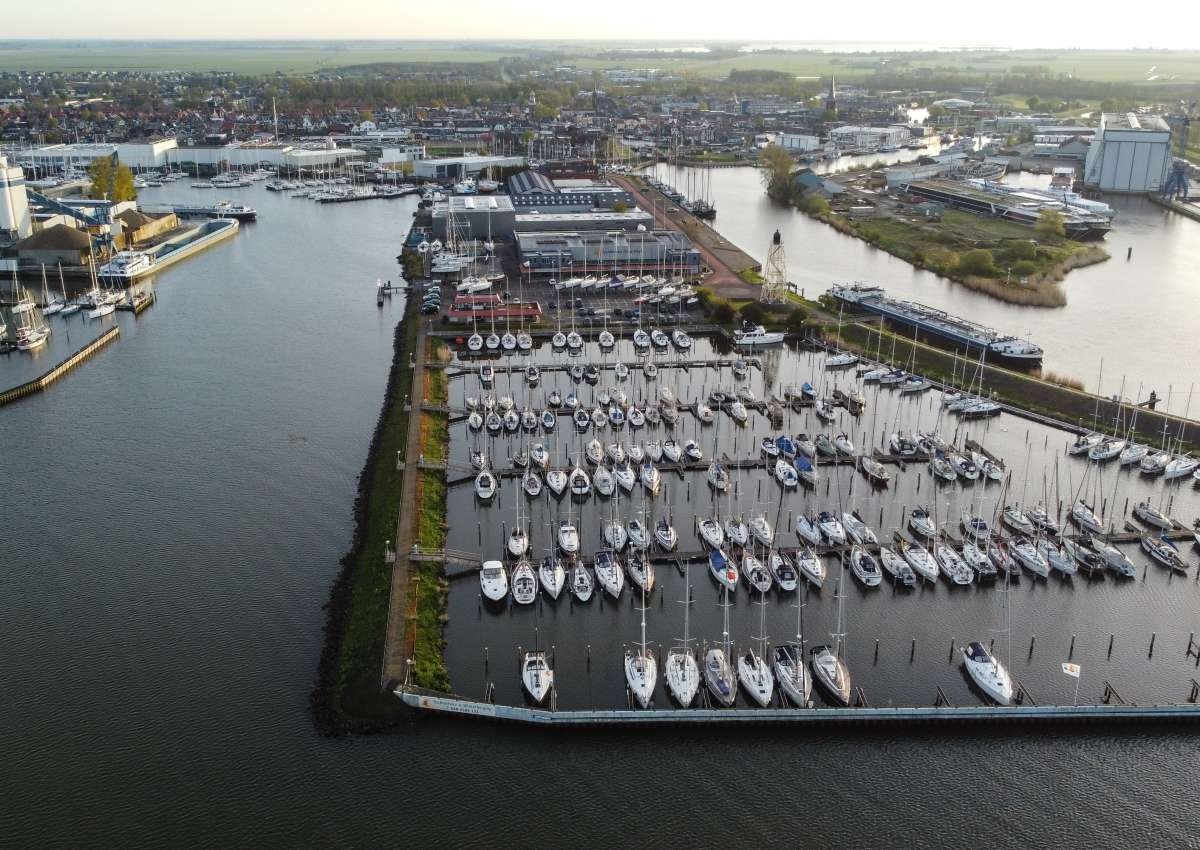 Jachthaven Friese Hoek BV - Hafen bei De Fryske Marren (Lemmer)