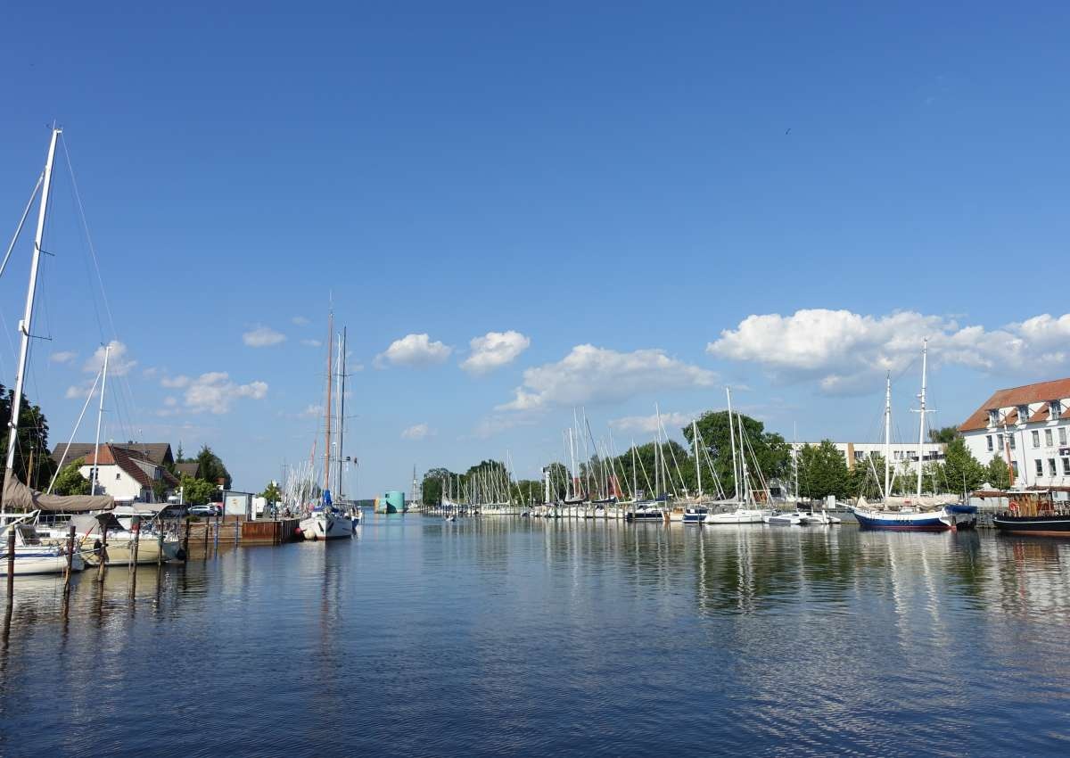 Greifswald Wieck - Hafen bei Greifswald (Wieck)