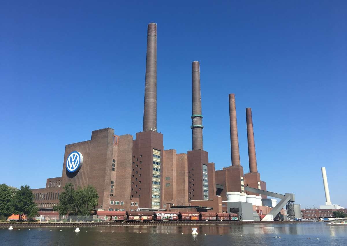 VW-Werkshafen - Navinfo in de buurt van Wolfsburg