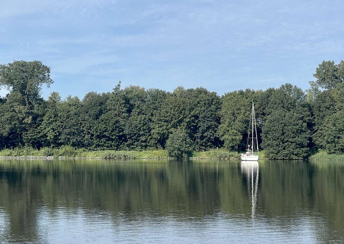 Wendestelle "Klein Westerland" - NOK Liegestelle für Sportboote - Ankerplatz bei Hochdonn