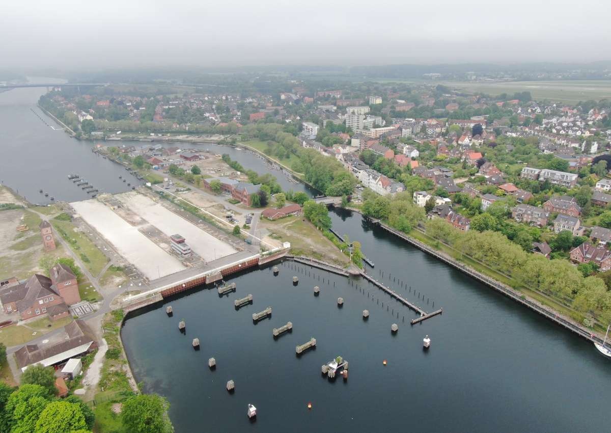 Kiel - Holtenau - Hafen bei Kiel (Holtenau)