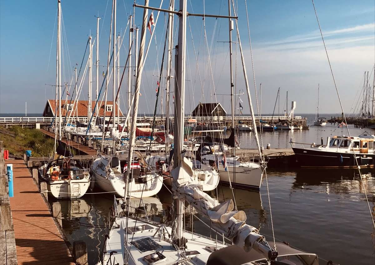 Hylperhaven  - Marina near Súdwest-Fryslân (Hindeloopen)