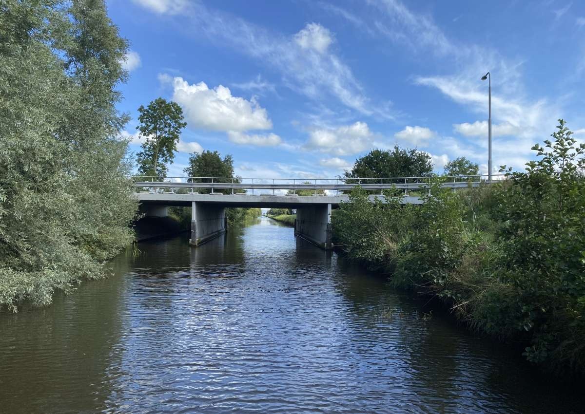 Brug in de Lauwersmeerweg (Kollumerverlaat) - Bridge in de buurt van Noardeast-Fryslân (Kollum)