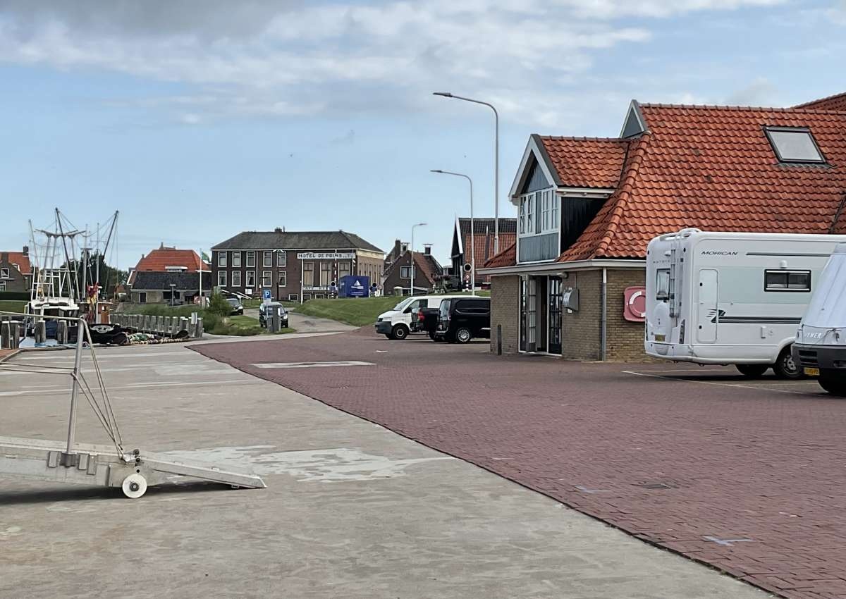 Gemeentelijke Jachthaven Makkum - Jachthaven in de buurt van Súdwest-Fryslân (Makkum)