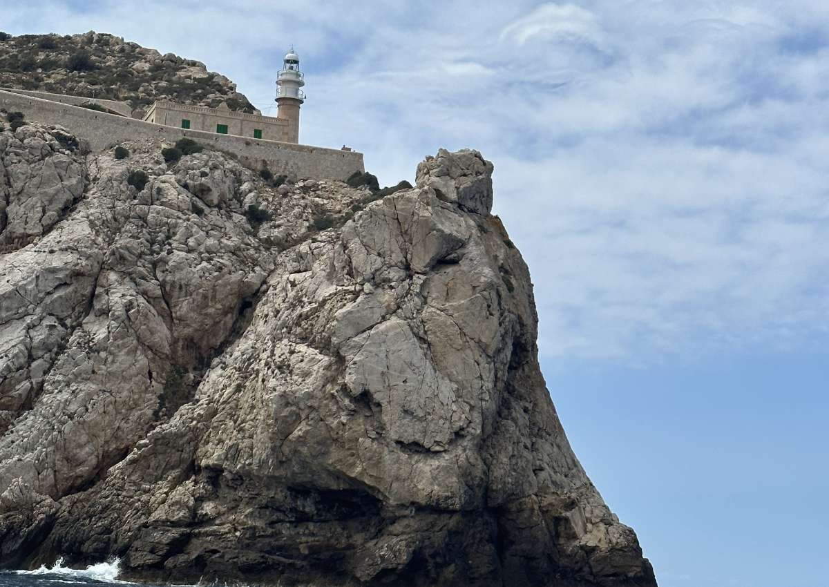 Isla Dragonera - Cabo Tramontana, Lt - Lighthouse near Andratx