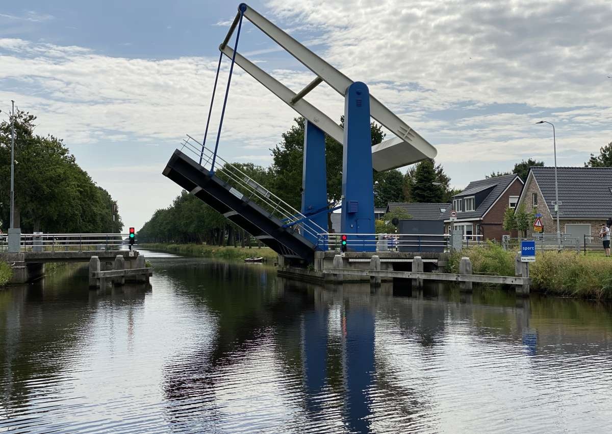 Brug in N853 - Bridge in de buurt van Emmen (Nieuw-Amsterdam)