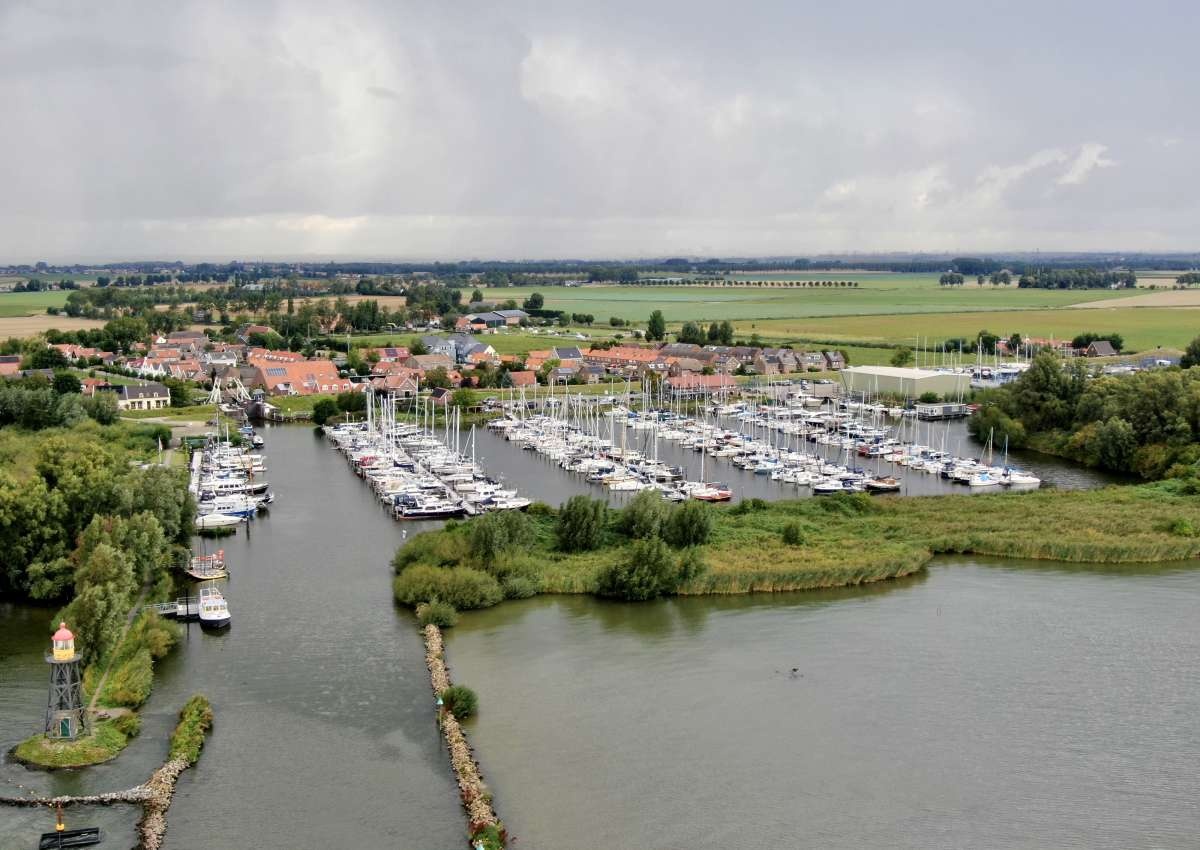 Marina Strijensas - Jachthaven in de buurt van Hoeksche Waard (Strijensas)