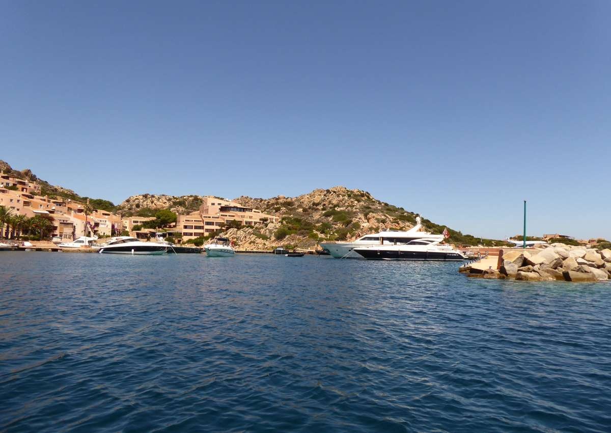 Porto Massimo - Jachthaven in de buurt van La Maddalena (Punta della Gatta)