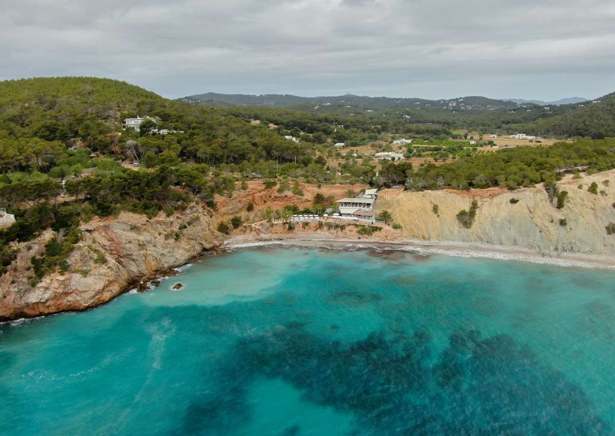 Ibiza - Cala Llonga, Anchor - Anchor près de Cala Llonga