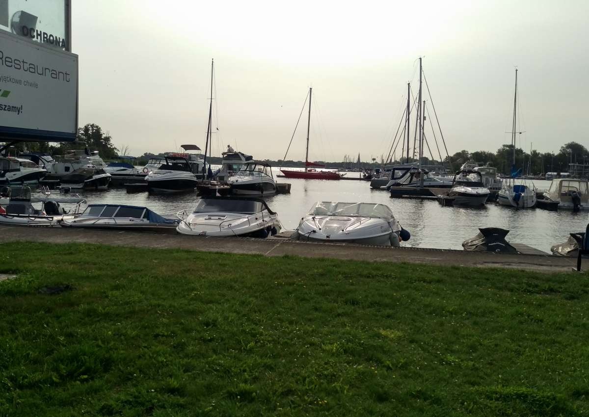 JK AZS Szczecin - Hafen bei Szczecin (Dąbie)