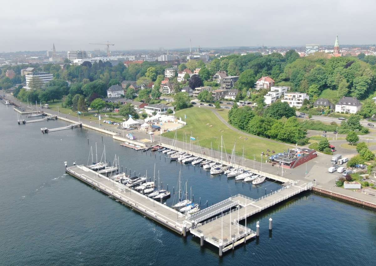Reventlou - Jachthaven in de buurt van Kiel (Düsternbrook)