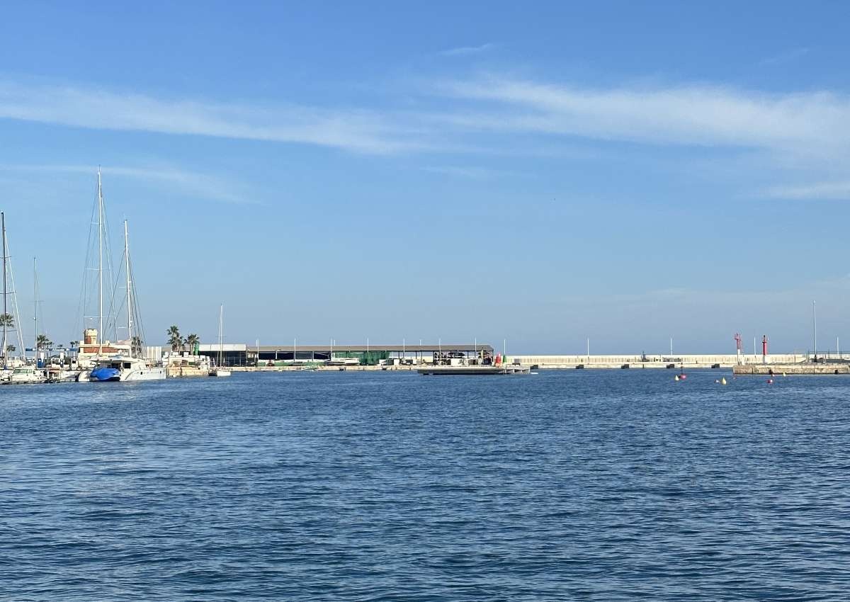 Marina Deportiva del Puerto de Alicante - Jachthaven in de buurt van Alicante (Centro Histórico)