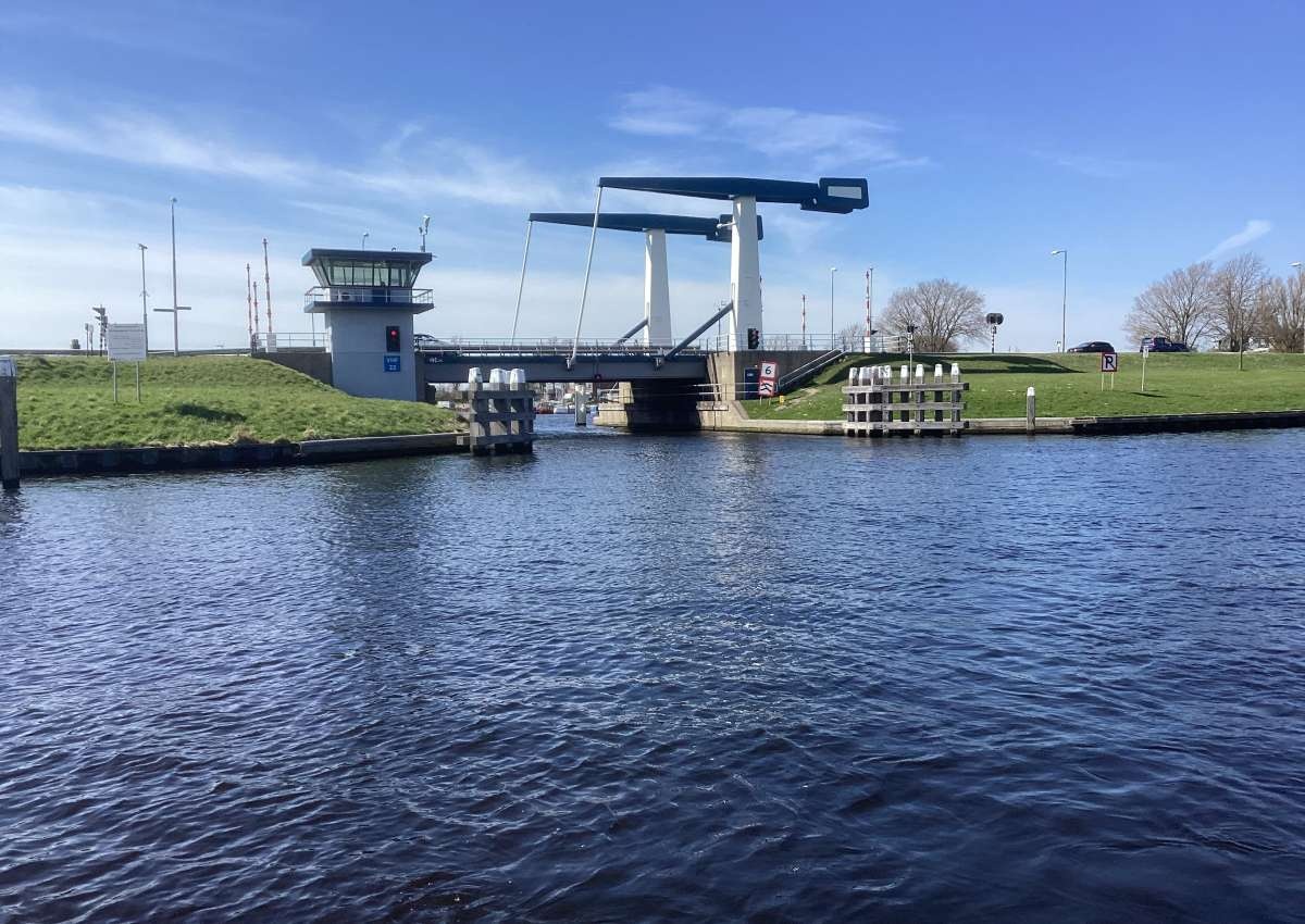 Burgemeester Visserbrug - Bridge in de buurt van Den Helder