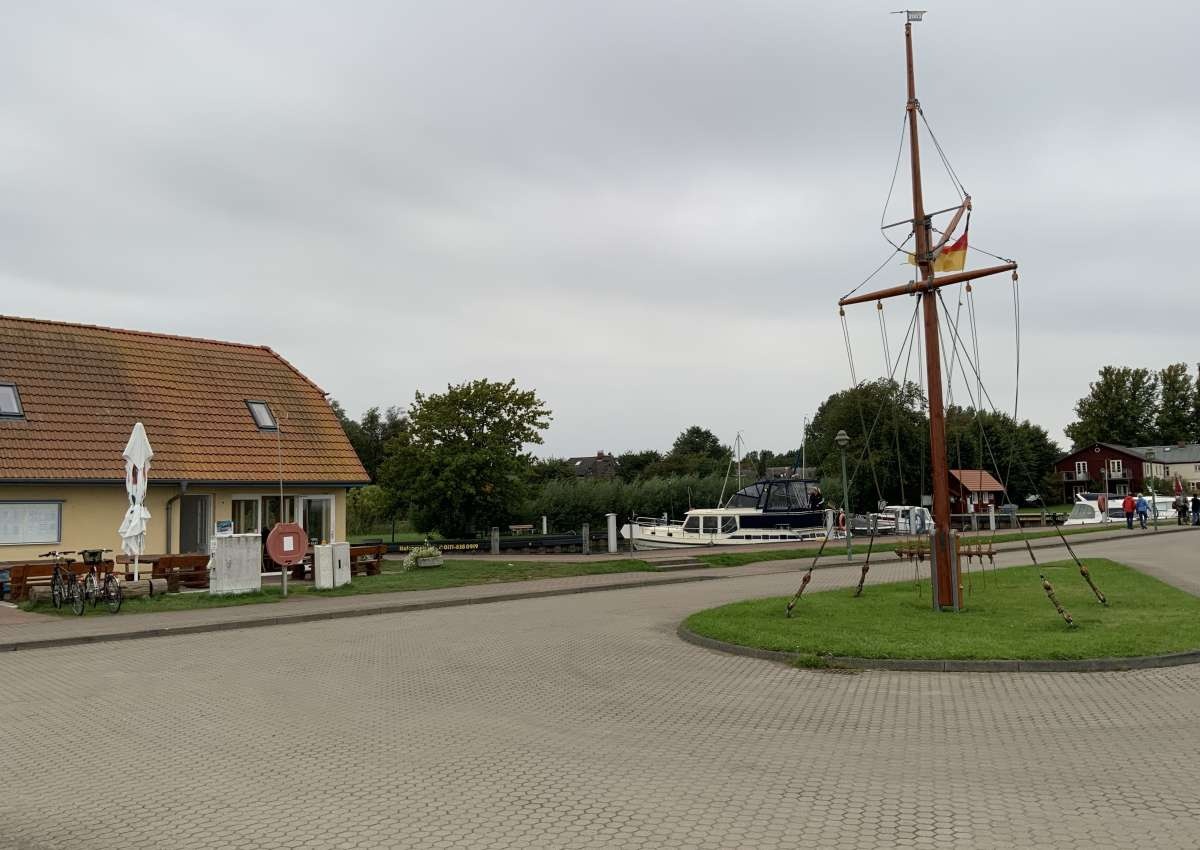 Born - Jachthaven in de buurt van Born a. Darß (Nordseite)