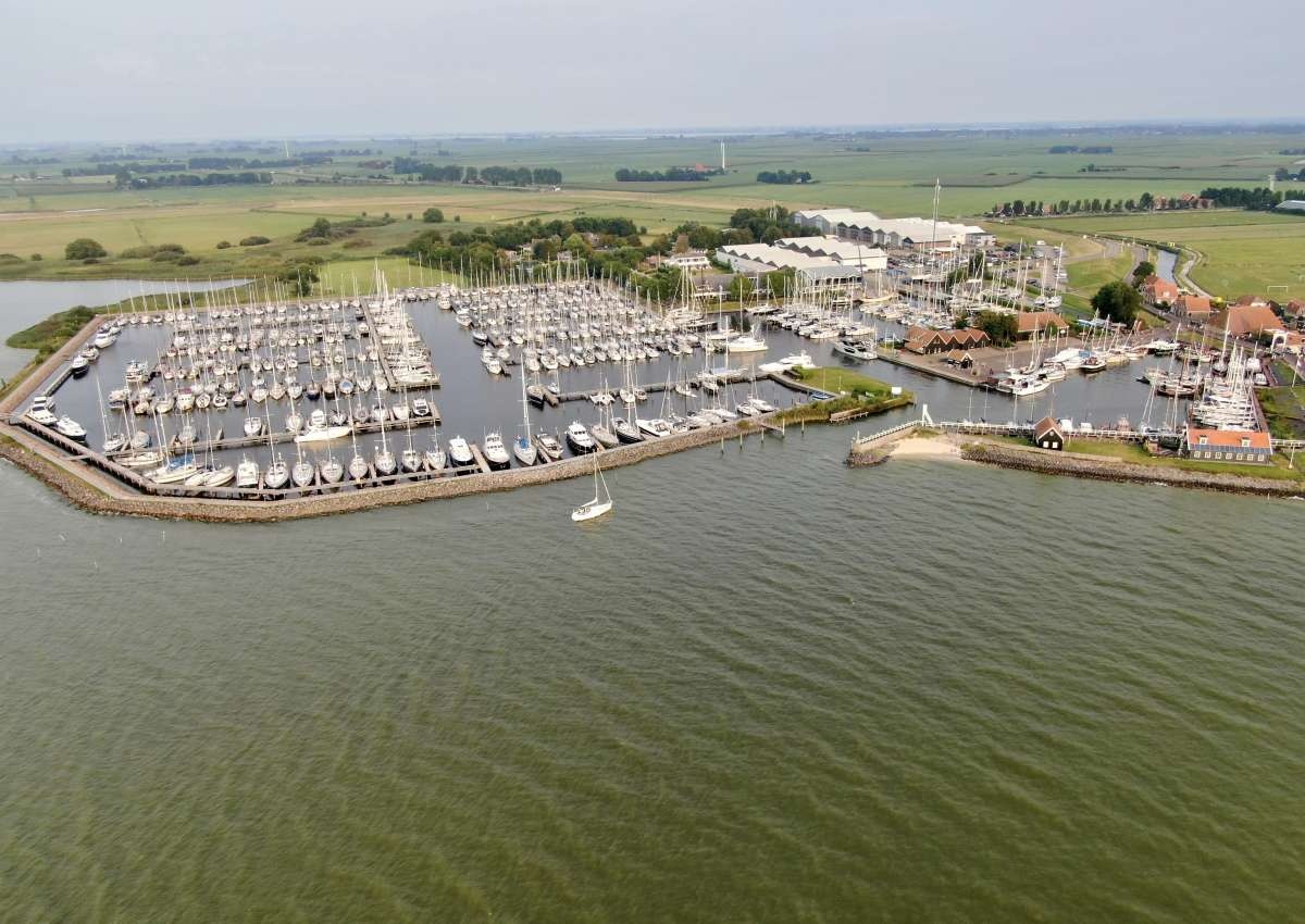 Jachthaven Hindeloopen - Jachthaven in de buurt van Súdwest-Fryslân (Hindeloopen)