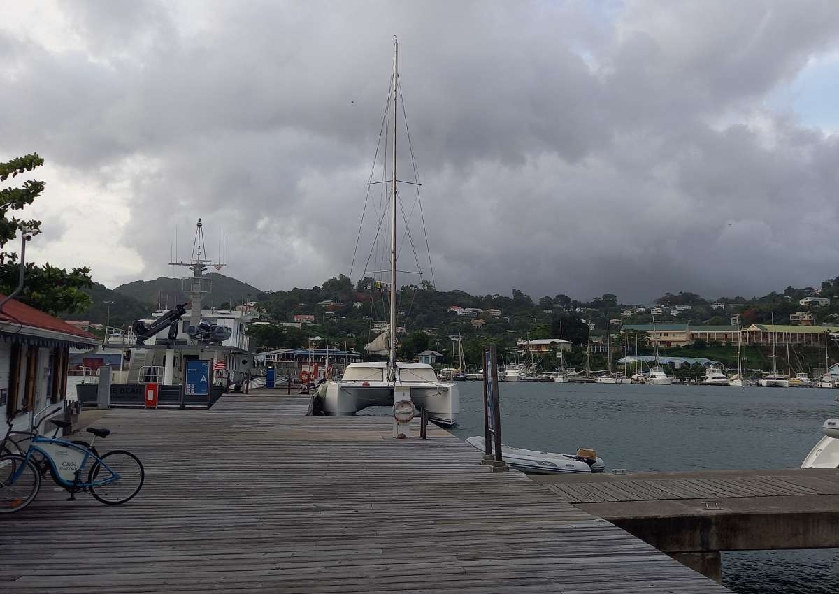 Camper and Nichollsons Port Louis Marina - Hafen bei Grand Anse (Belmont)