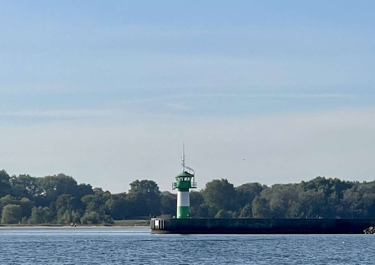 Travemünde Leuchtturm - Vuurtoren in de buurt van Lübeck (Alt-Travemünde / Rönnau)