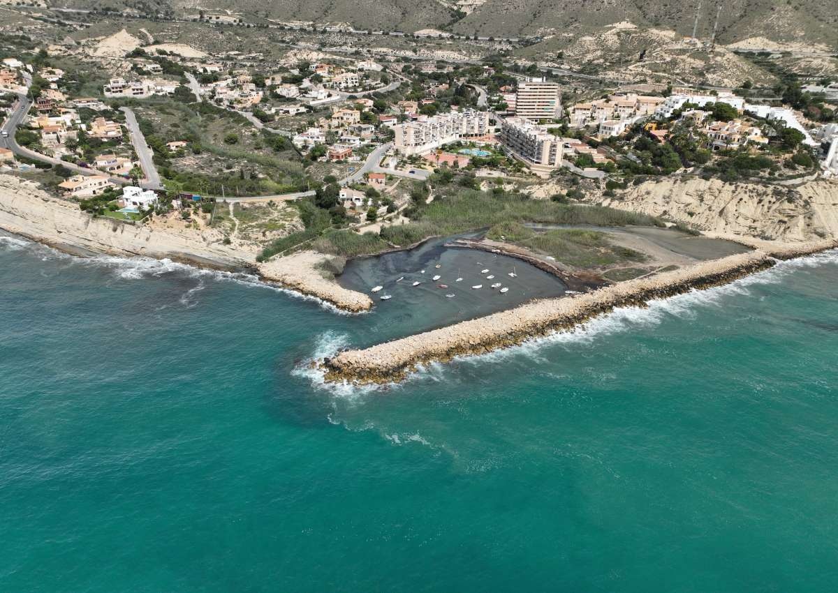 Playa Cala Baeza - Ankerplaats in de buurt van el Campello (La Merced)