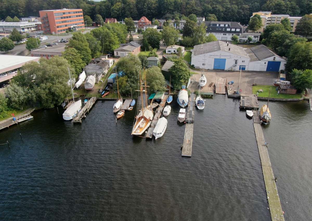 Bootswerft Uecker - Hafen bei Rendsburg (Schleife)