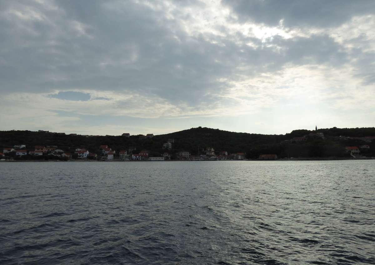 Mali Iz - Boat Hbr. - Hafen bei Grad Zadar