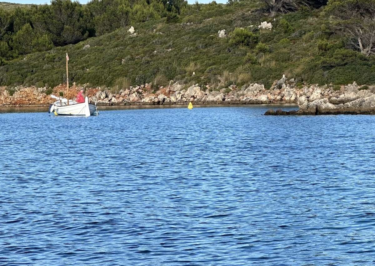 Menorca - Fornells, Cala S'Arenalet, Anchorage - Anchor près de es Mercadal (Fornells)
