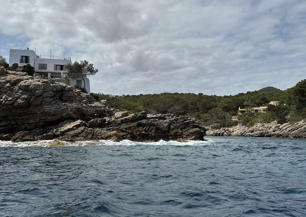 Ibiza - Cala Mastella, Anchor - Anchor près de Cala Llenya
