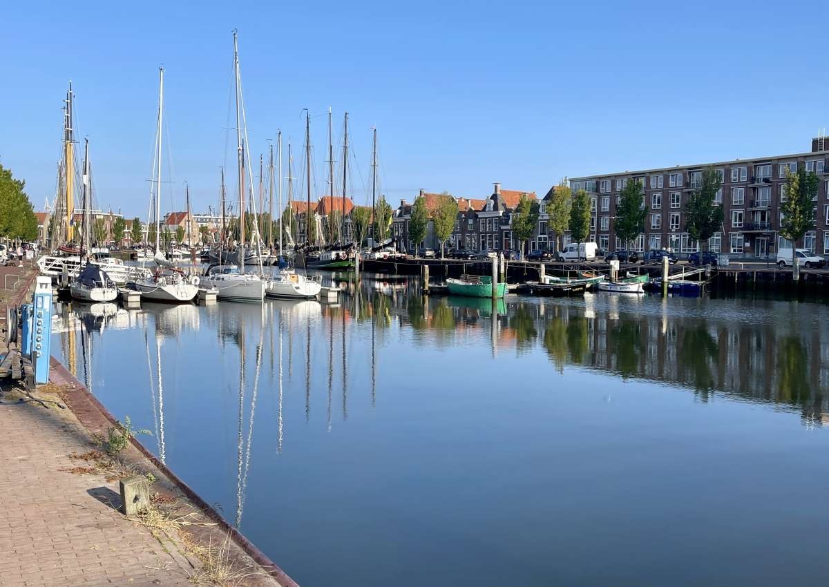 Harlingen Zuiderhaven Watersportcentrum De Leeuwenbrug - Hafen bei Harlingen