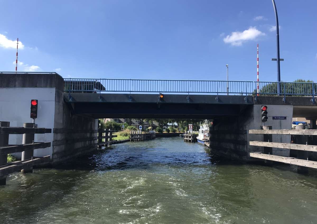 De Uitkomst, brug - Bridge in de buurt van Weesp