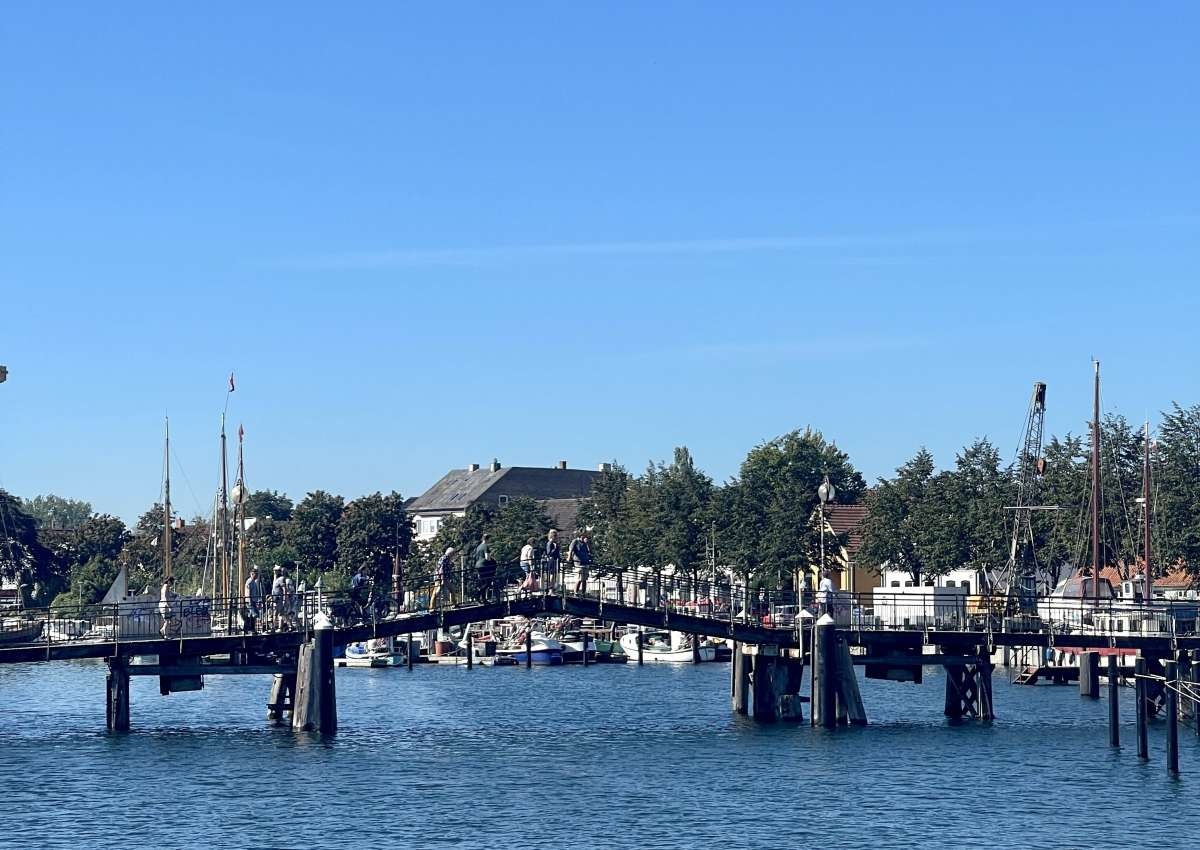 Klappbrücke Binnenhafen Eckernförde - Bridge in de buurt van Eckernförde (Borby)