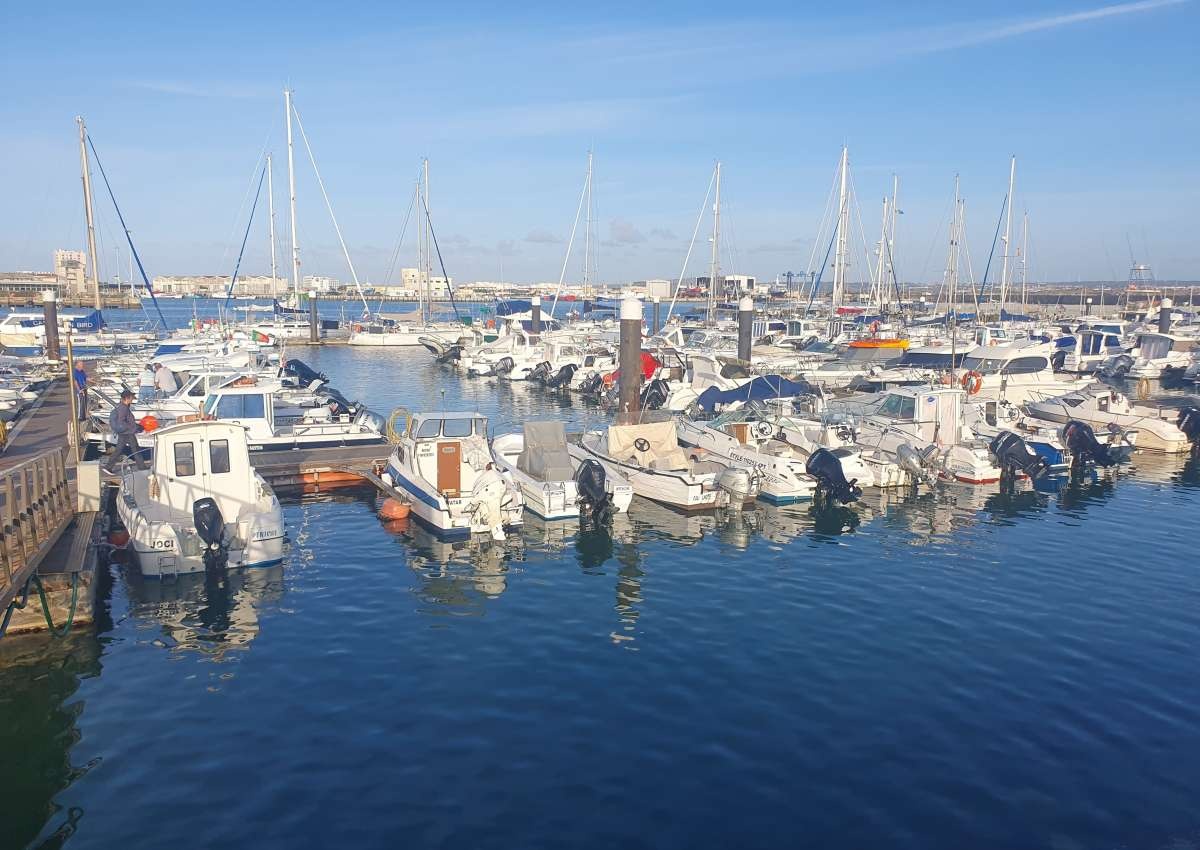 Clube Naval de Peniche - Marina near Peniche