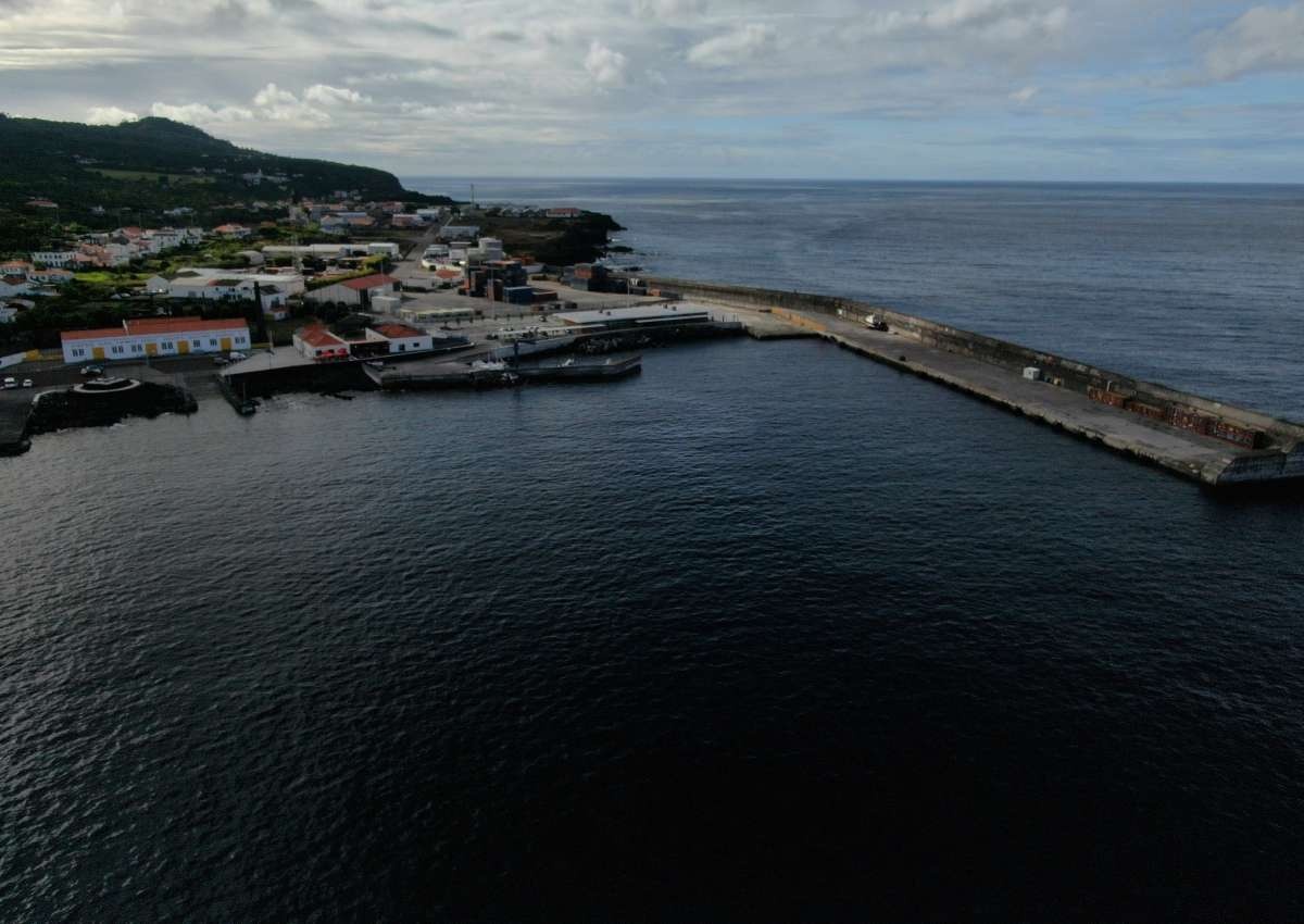 Caisson do Pico - Jachthaven in de buurt van São Roque do Pico