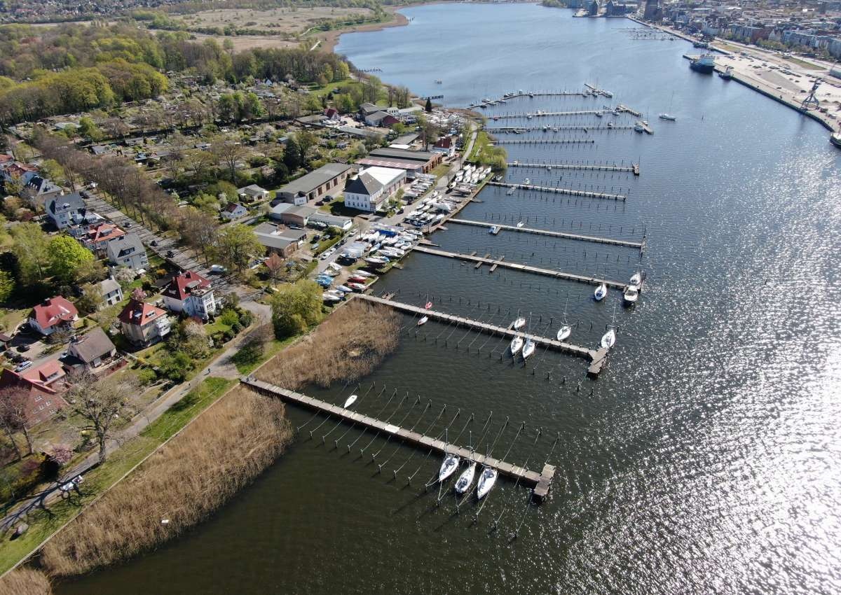 Gehlsdorf Süd Rostocker Yachtclub - Hafen bei Rostock (Gehlsdorf)
