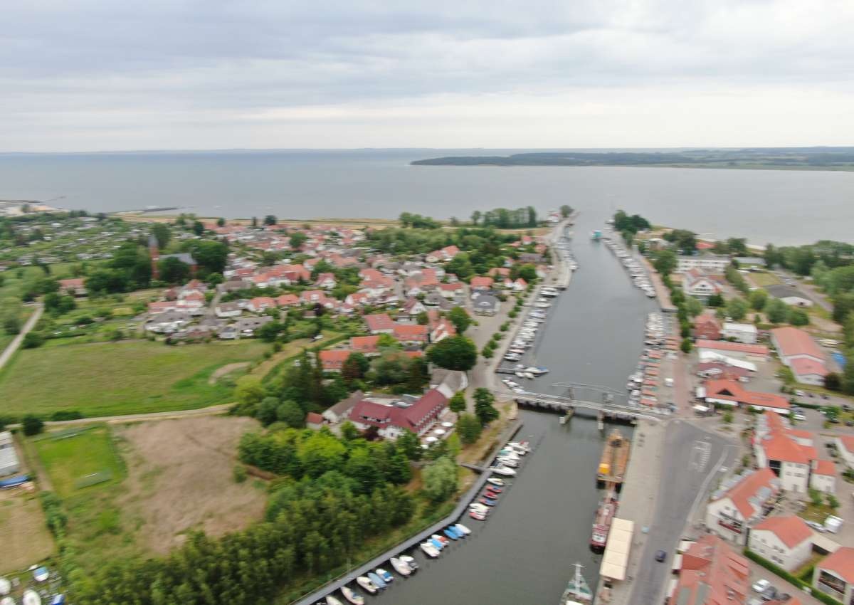 Wiecker Klappbrücke - Navinfo in de buurt van Greifswald (Wieck)