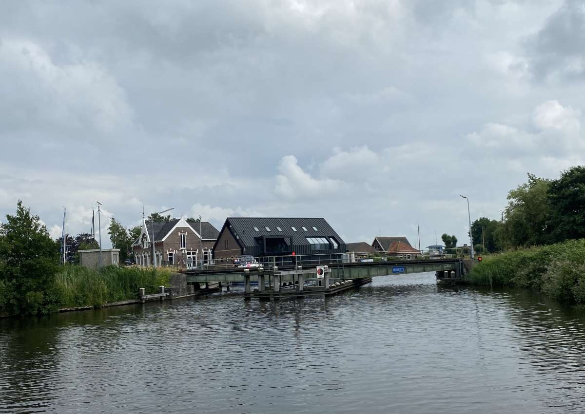 spoorbrug Nijezijl - Bridge in de buurt van Súdwest-Fryslân (Oosthem)