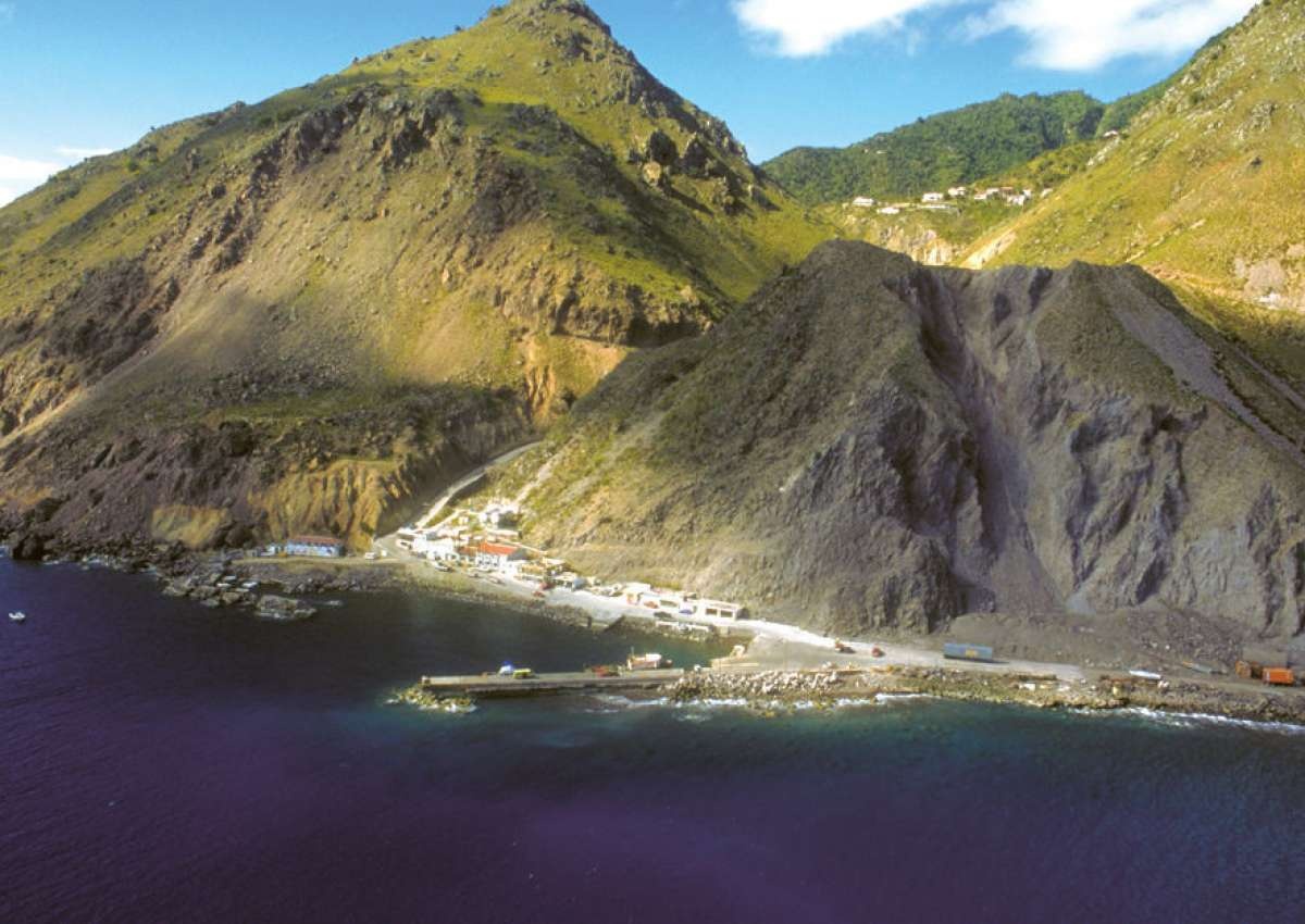 Fort Bay - Anchor near Saba