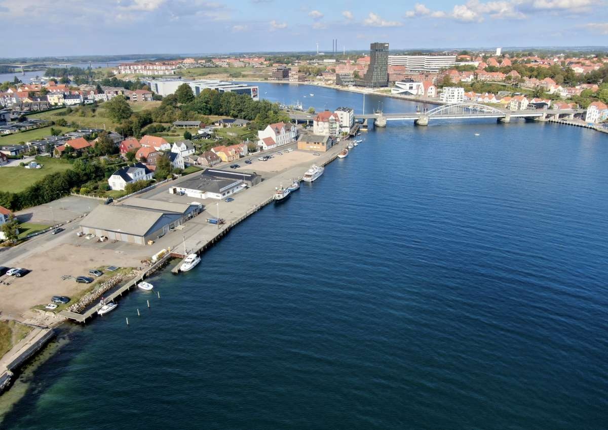 Sønderborg altes Holzbollwerk - Hafen bei Sønderborg