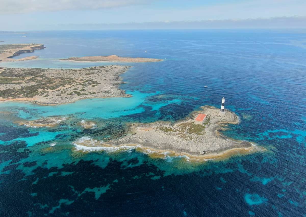 Isla Espalmador  - Isla de la Puercos - Lighthouse near Formentera