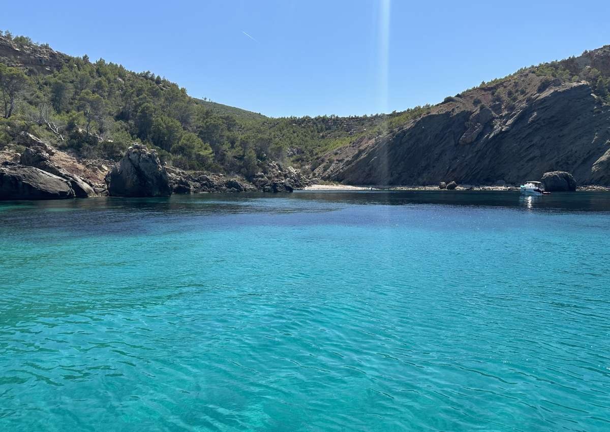 Cala Blanco - Ibiza - Anchor près de Portinatx