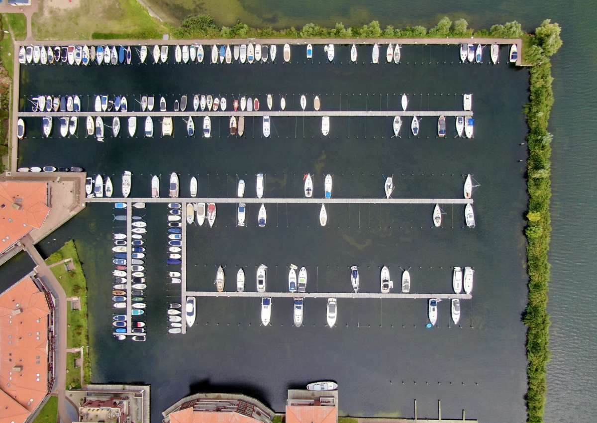 Molecaten Jachthaven Flevostrand - Hafen bei Dronten (Biddinghuizen)