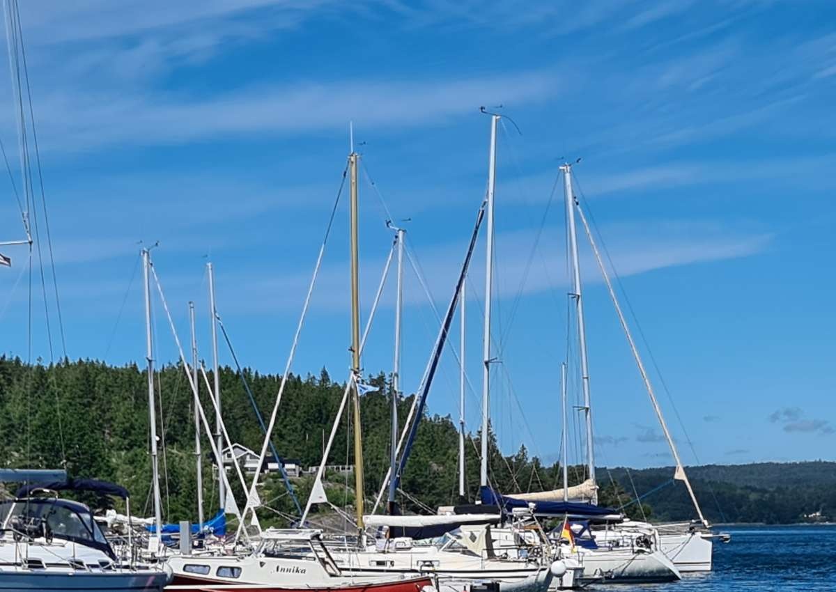 Askerön Brygga - Jachthaven in de buurt van Stenungsund
