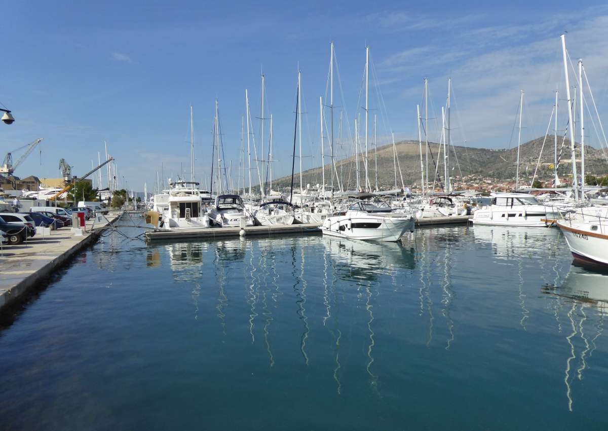 ACI Marina Trogir - Hafen bei Trogir (Balan)