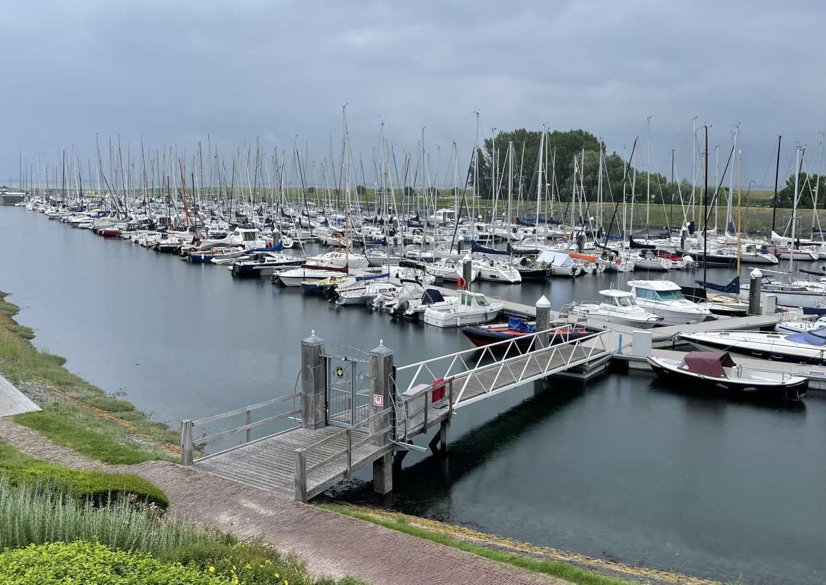 Jachthaven Wemeldinge B.v.  - Marina near Kapelle (Wemeldinge)
